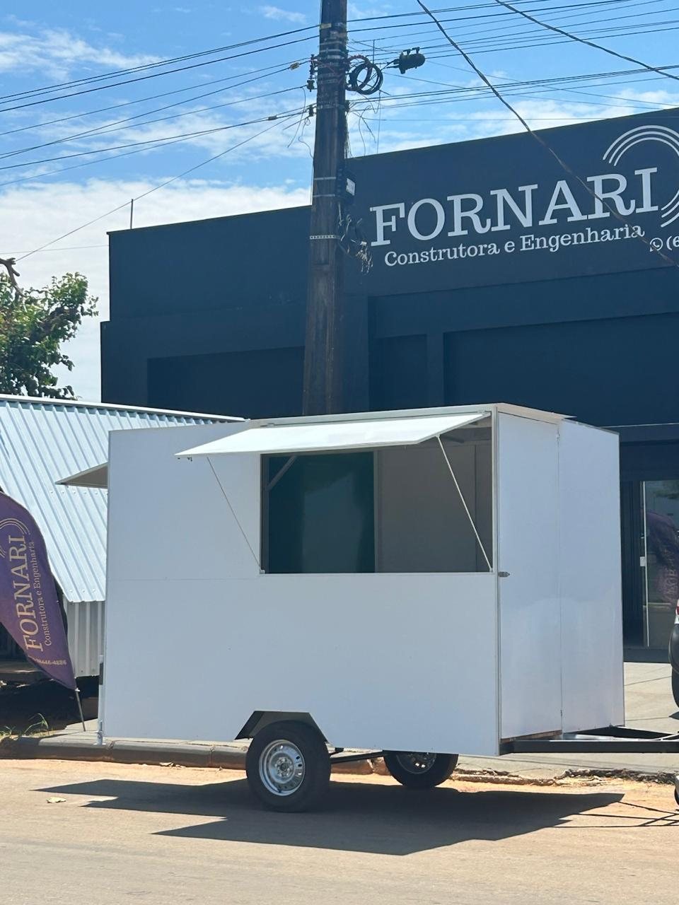 Trailer comercial